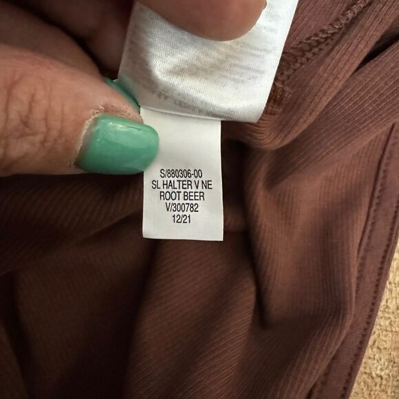 Old Navy Women's Root Beer Fitted Sleeveless Halter Rib-Knit Midi Dress - NWT 4X - Picture 11 of 11